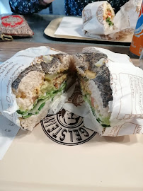 Sandwich au poulet du Restauration rapide BAGELSTEIN • Bagels & Coffee shop à Paris - n°11