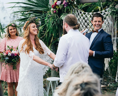 AM Weddings | Andrew Michael | Byron Bay & Gold Coast Marriage Celebrant