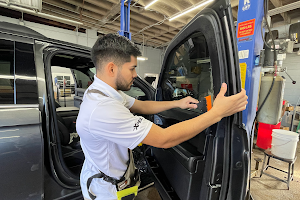 Glennville Car Wash & Tinting image