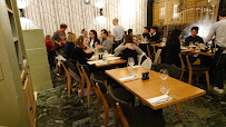 Atmosphère du Restaurant GEGEOR - Caviste & Restaurateur à Paris - n°12