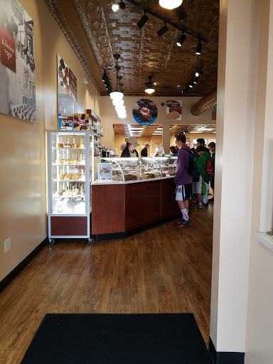 Ice Cream Shop «Kilwins Minocqua- Chocolates, Fudge and Ice Cream», reviews and photos, 320 Oneida St, Minocqua, WI 54548, USA