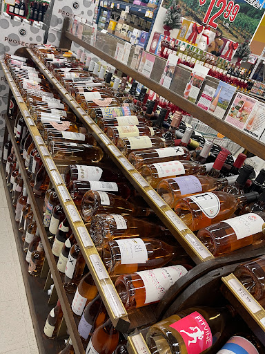 Liquor Store «Connecticut Beverage Mart», reviews and photos, 955 Washington St, Middletown, CT 06457, USA