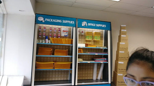 Shipping and Mailing Service «The UPS Store», reviews and photos, 130 W Pleasant Ave, Maywood, NJ 07607, USA