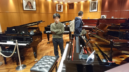 ピアノ店 東京
