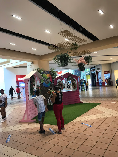 Box shops in Santo Domingo