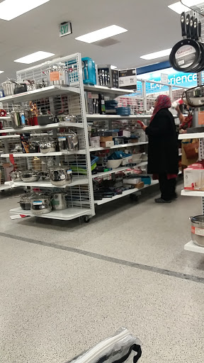 Clothing Store «Ross Dress for Less», reviews and photos, 5830 Kingstowne Center, Kingstowne, VA 22315, USA