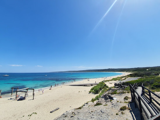 Hamelin Bay Beach