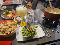 Raclette du Restaurant français La Table de Bretagne et Table de Savoie à Montigny-le-Bretonneux - n°13