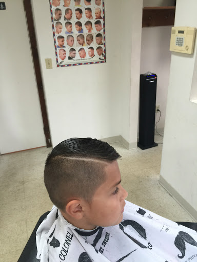 Barber Shop «5 Star Barbershop», reviews and photos, 2014 Tytus Ave, Middletown, OH 45042, USA