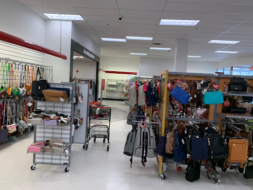 Department Store «T.J. Maxx», reviews and photos, 500 NJ-23 #12, Pompton Plains, NJ 07444, USA