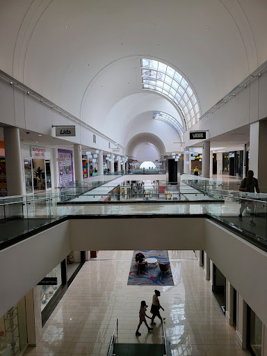 Shopping Mall «Glendale Galleria», reviews and photos, 100 W Broadway, Glendale, CA 91210, USA