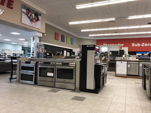 Appliance Store «Famous Tate Appliance & Bedding Centers», reviews and photos, 1015 E Brandon Blvd, Brandon, FL 33511, USA