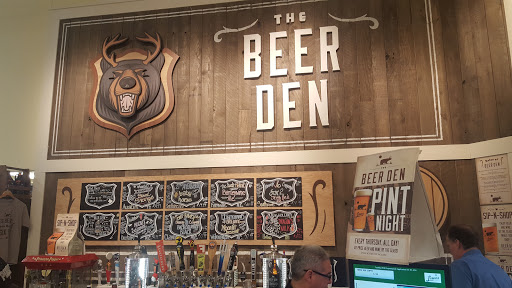 Grocery Store «Lowes Foods of Ocean Isle Beach», reviews and photos, 6278 Beach Dr SW #5, Ocean Isle Beach, NC 28469, USA