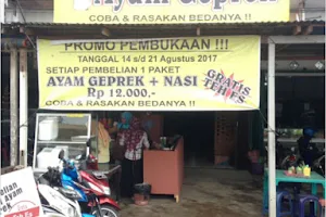 Ayam Geprek Bu Ana Cabang Parit Baru image