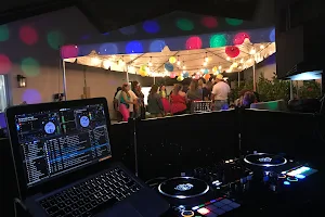 Mix DJs Entertainment image