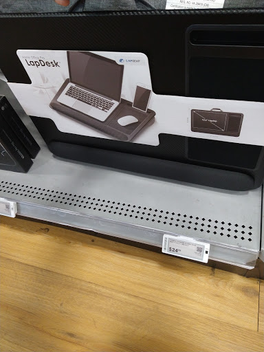 Electronics Store «Best Buy», reviews and photos, 3700 Mandela Pkwy, Oakland, CA 94608, USA