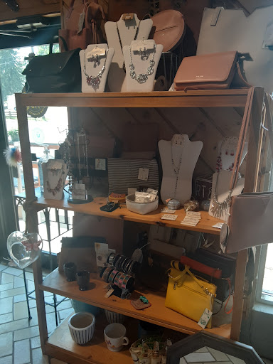 Florist «Chenoweth Floral & Greenhouses», reviews and photos, 563 Old Hwy 8 SW, St Paul, MN 55112, USA