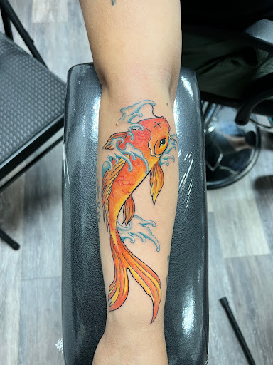 Explore tattoo ideas daisy, creative tattoo ideas in Kissimmee, available at Precision Ink Tattoo Company