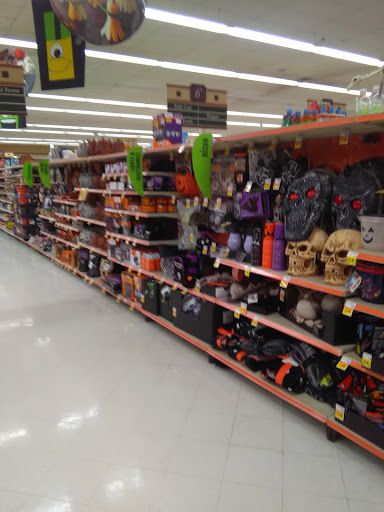 Grocery Store «Kroger», reviews and photos, 31300 Michigan Ave, Westland, MI 48186, USA