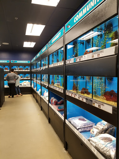 Pet Supply Store «Petco Animal Supplies», reviews and photos, 855 E Bidwell St, Folsom, CA 95630, USA