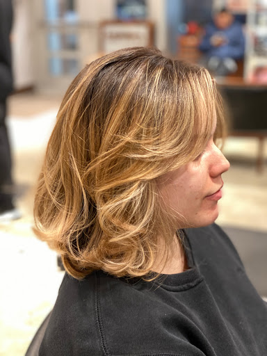 Hair Salon «Moda Hair Salon», reviews and photos, 16 Easton Ave, New Brunswick, NJ 08901, USA