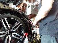 F & S Auto Body