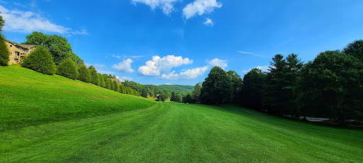 Golf Course «Mountain Glen Golf Club», reviews and photos, 1 Club house Dr, Newland, NC 28657, USA