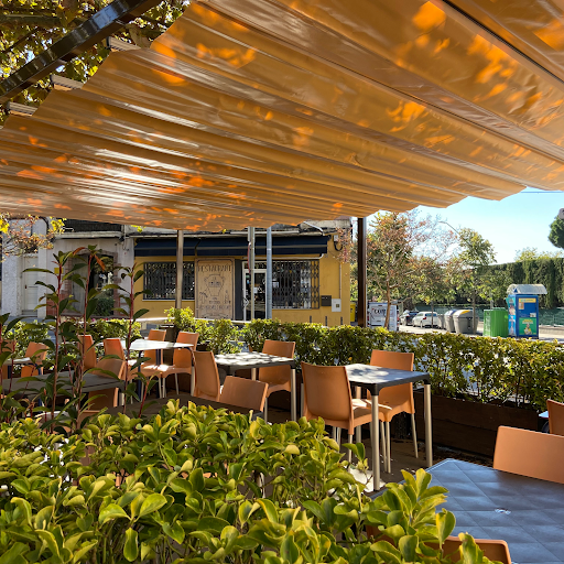 Bar Restaurant La Confiança en La Roca del Vallès