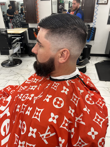 Barber Shop «In & Out 2 Barbershop & Salon», reviews and photos, 2147 E Semoran Blvd, Apopka, FL 32703, USA