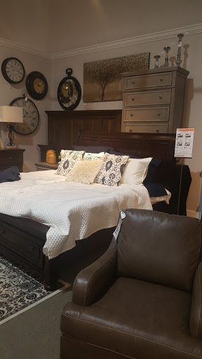 Furniture Store «Ashley HomeStore», reviews and photos, 1310 W 15th St, Panama City, FL 32401, USA