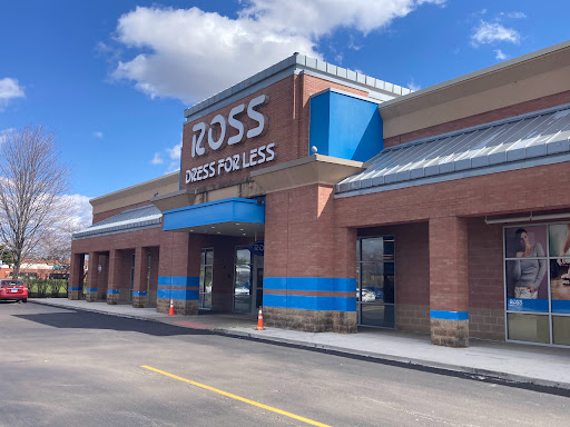 Clothing Store «Ross Dress for Less», reviews and photos, 1660 S Randall Rd, Geneva, IL 60134, USA