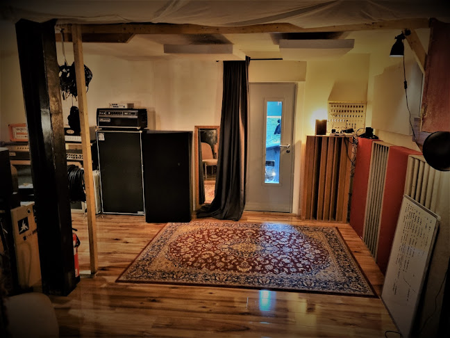HQ Recording Studio - Music store