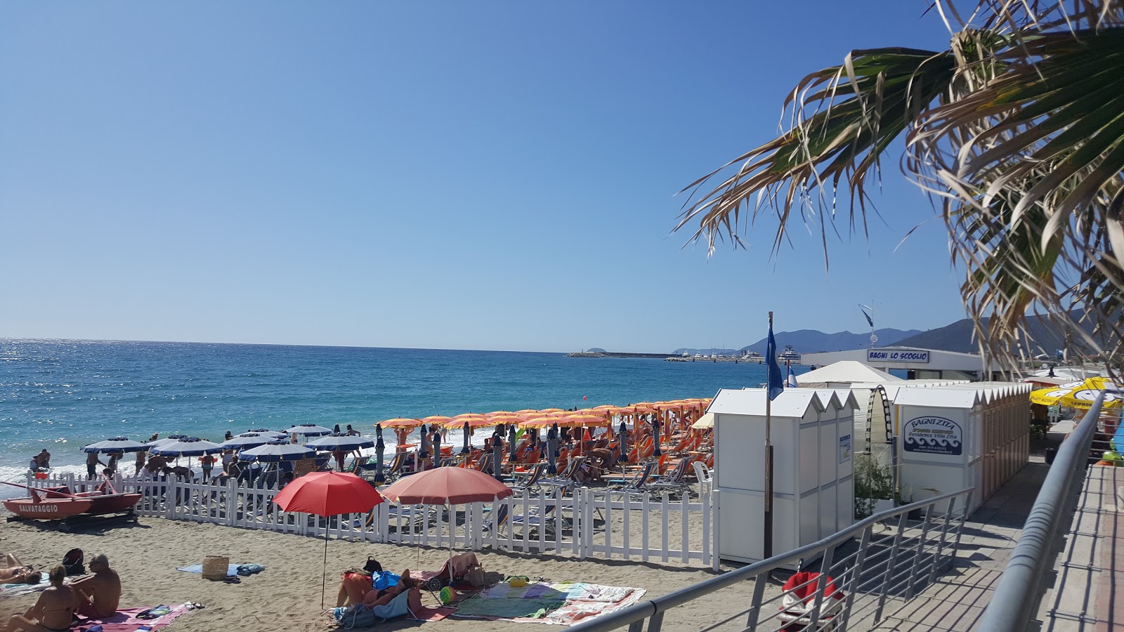 Spiaggia Pietra Ligure photo #9