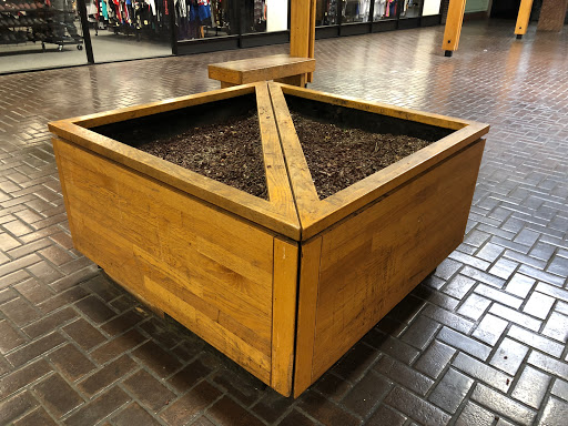 Shopping Mall «New Landing Mall», reviews and photos, Troost Ave & E Meyer Blvd, Kansas City, MO 64131, USA