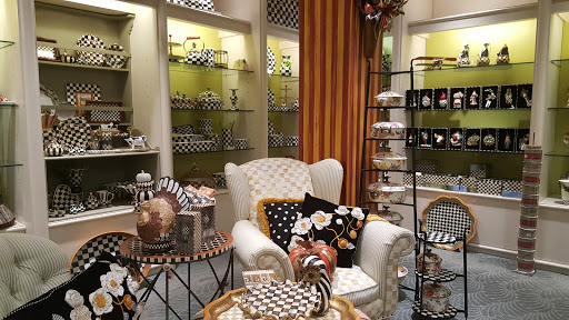 Shopping Mall «Tysons Galleria», reviews and photos, 2001 International Dr, McLean, VA 22102, USA