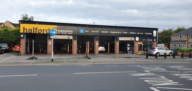 Comments and reviews of Halfords Autocentre Burton