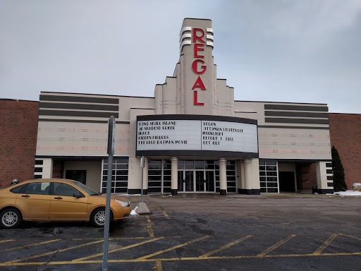 Movie Theater «Regal Cinemas Montrose Movies 12», reviews and photos