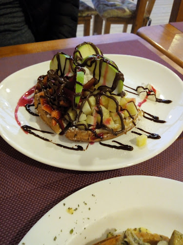 Opiniones de Le Petite Crepes & Waffles en Pichilemu - Cafetería
