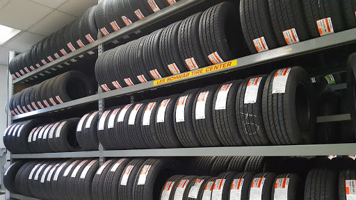 Tire Shop «Les Schwab Tire Center», reviews and photos, 2730 Pacific Ave, Forest Grove, OR 97116, USA