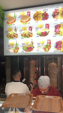 Restaurant de döner kebab ISTANBUL CURNO PIZZA&KEBAP à Curno (la carte)