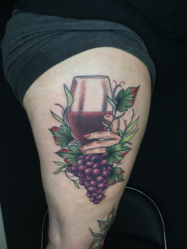 Tattoo Shop «Daybreak Tattoo», reviews and photos, 5817 S Westnedge Ave, Portage, MI 49002, USA