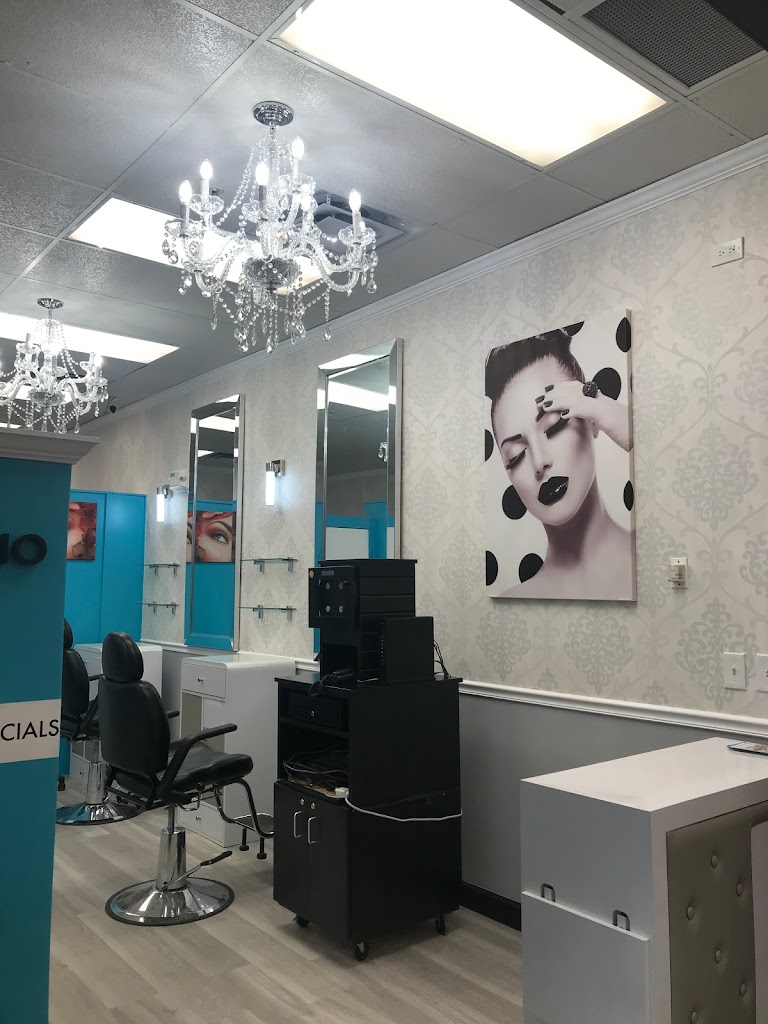 EM LASH BEAUTY SALON 60014
