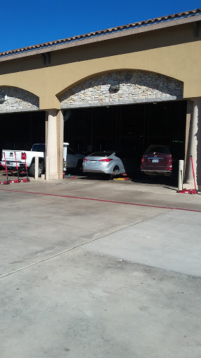 Tire Shop «Discount Tire Store - Bee Cave, TX», reviews and photos, 3922 Ranch Rd 620 S, Bee Cave, TX 78738, USA