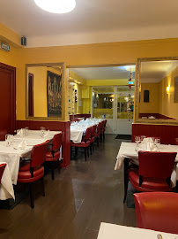 Atmosphère du Restaurant indien Restaurant Omkara à Montesson - n°2