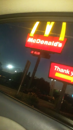 Shopping Mall «Park Place Shopping Center», reviews and photos, 1365 N Rand Rd, Palatine, IL 60074, USA