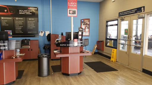 Tire Shop «Firestone Complete Auto Care», reviews and photos, 8801 Skokie Blvd, Skokie, IL 60077, USA