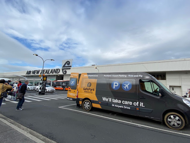 Reviews of SafePark Airport Parking in Auckland - Parking garage