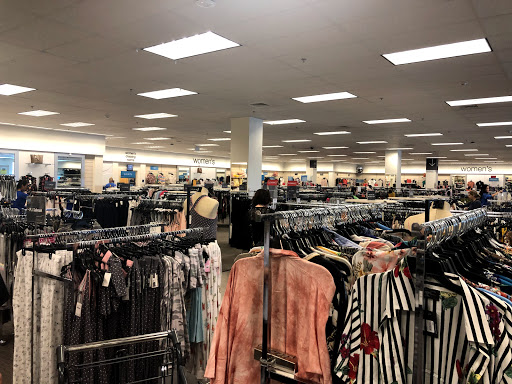 Department Store «Nordstrom Rack», reviews and photos, 3363 E Foothill Blvd, Pasadena, CA 91107, USA