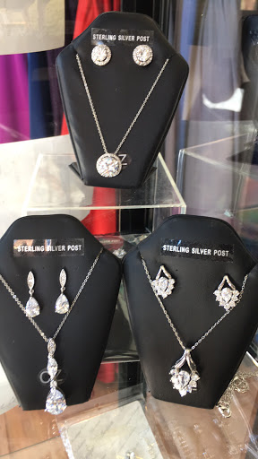 Bridal Shop «Wedding Treasures Bridal & Tuxedo», reviews and photos, 333 Perry St, Castle Rock, CO 80104, USA