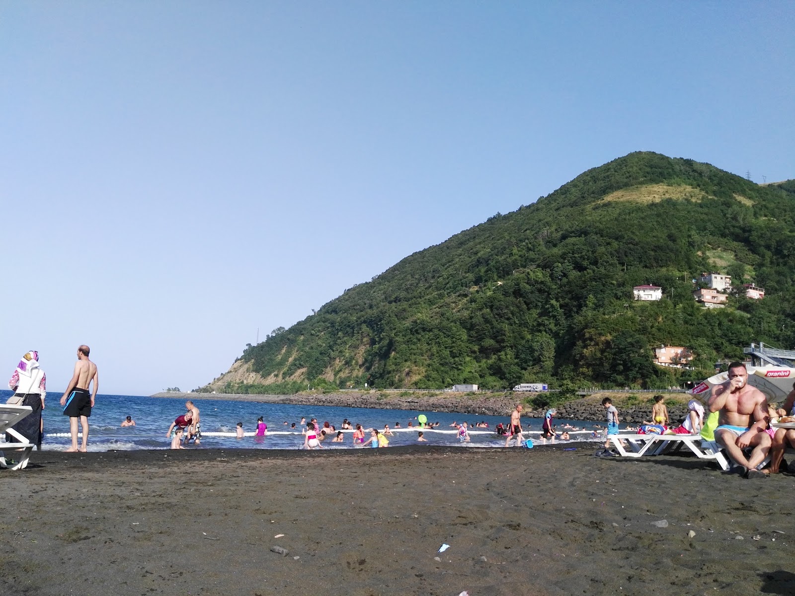 Foto von Yoroz Beach annehmlichkeitenbereich